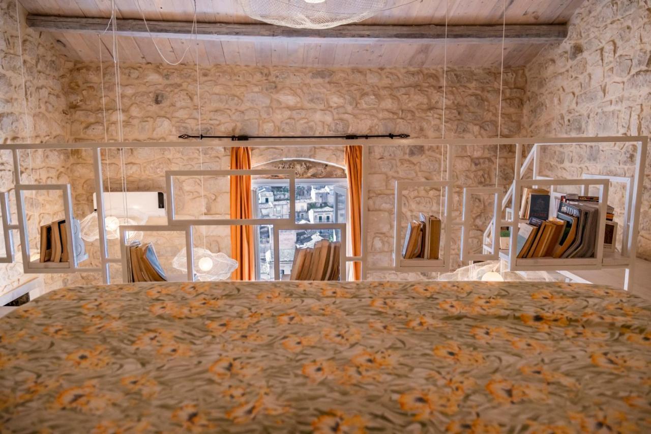 Luxury House Le Nuvole Apartment Modica Bagian luar foto