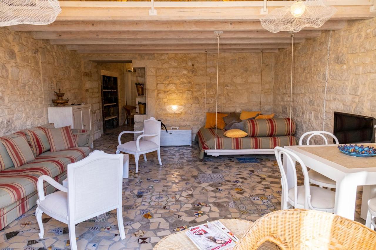 Luxury House Le Nuvole Apartment Modica Bagian luar foto