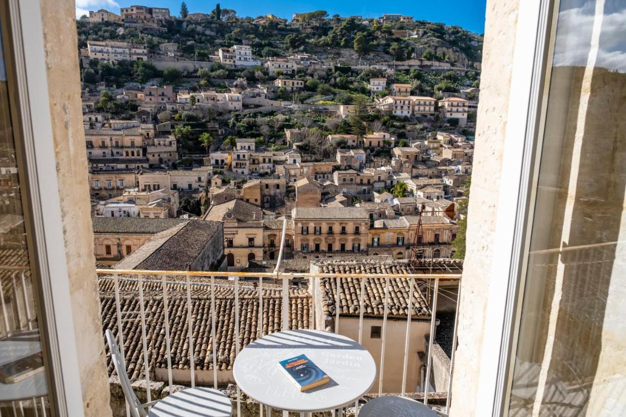 Luxury House Le Nuvole Apartment Modica Bagian luar foto