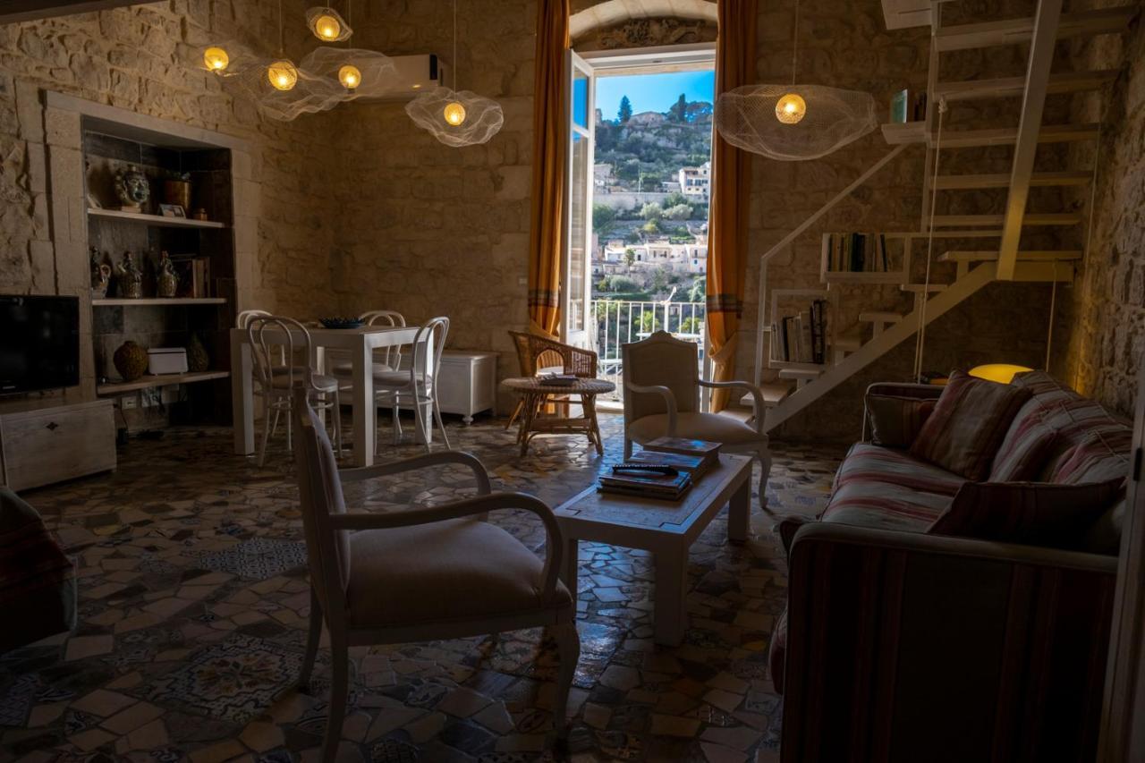 Luxury House Le Nuvole Apartment Modica Bagian luar foto