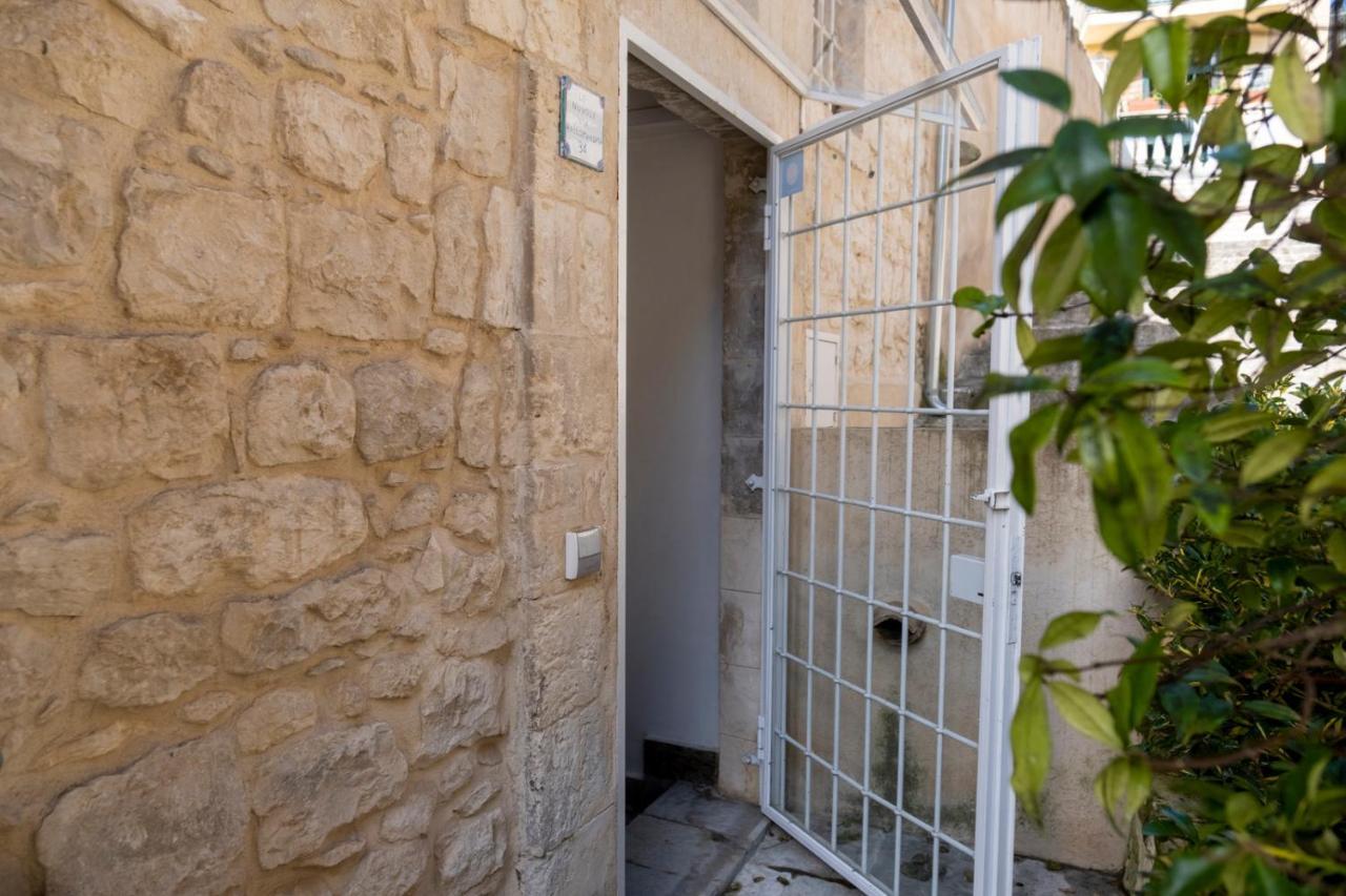 Luxury House Le Nuvole Apartment Modica Bagian luar foto