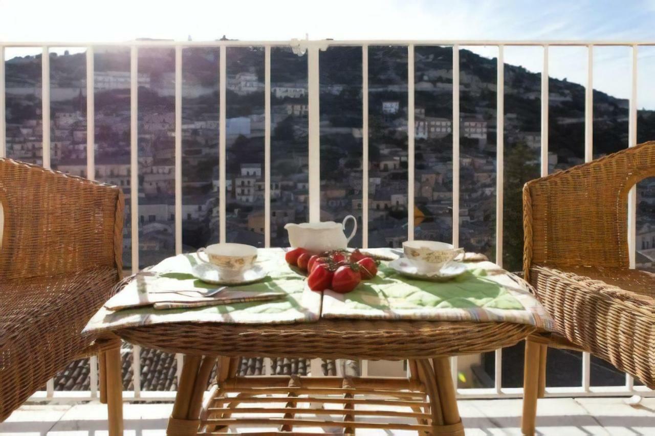 Luxury House Le Nuvole Apartment Modica Bagian luar foto